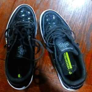 Black Reebok tennis shoes size 10 women's